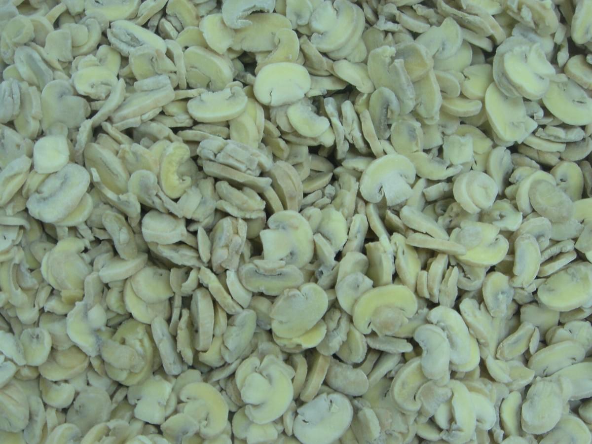 IQF Champignon Mushrooms Slices Blanched IQF Champignon Mushrooms Slices Blanched