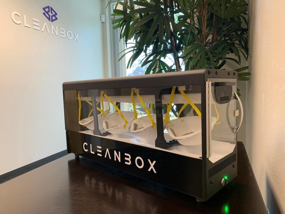 Four N95 masks can be cleaned and dried in less than two minutes. Cleanbox Four N95 masks can be cleaned and dried in less than two minutes. Cleanbox