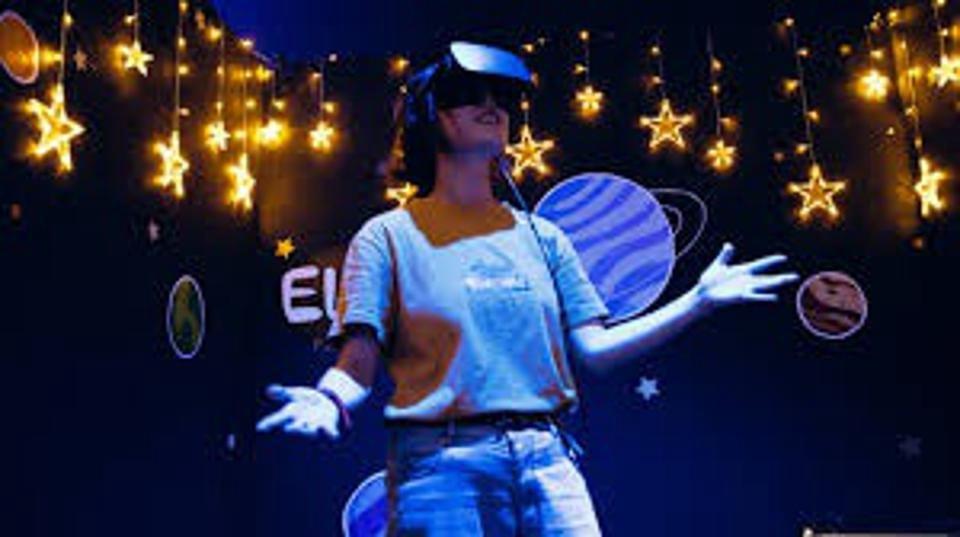 The hybrid Tribeca immersive Festival runs June 9–20 in the physical world (at 50 Varick St.), the virtual world (in the VR Museum of Other Realities), and on smartphones. TRIBECA The hybrid Tribeca immersive Festival runs June 9–20 in the physical world (at 50 Varick St.), the virtual world (in the VR Museum of Other Realities), and on smartphones. TRIBECA