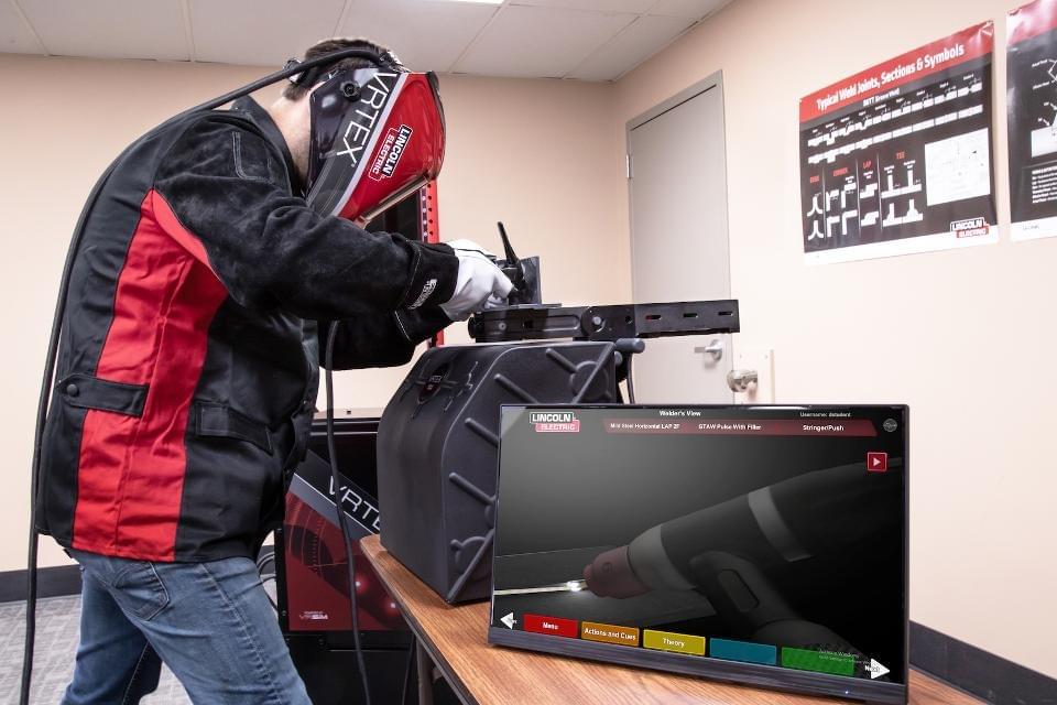 VRTEX VR Welding Training by Lincoln Electric. SIXENSE VRTEX VR Welding Training by Lincoln Electric. SIXENSE