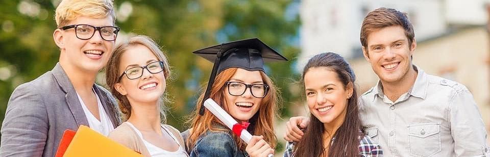 Студенты университета в Чехии Студенты университета в Чехии