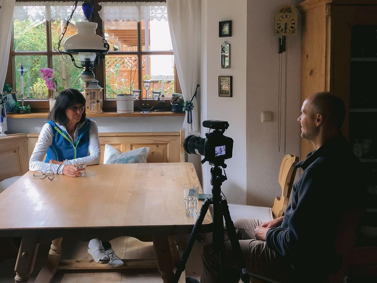 Hamburg Fotograf Alexander Tempel fotografiert zufriedene Menschen in den Alpen Hamburg Fotograf Alexander Tempel fotografiert zufriedene Menschen in den Alpen