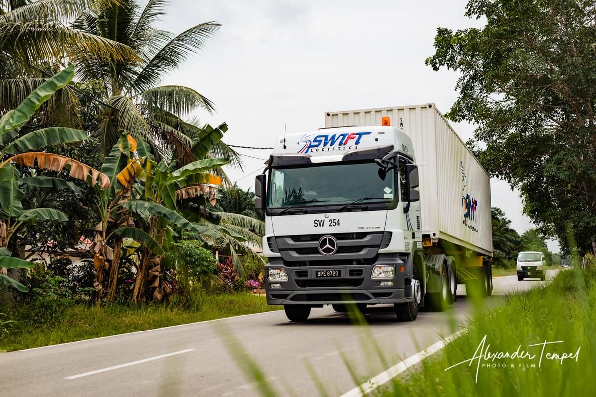 Foto- und Filmproduktion für Mercedes-Benz in Malaysia, Filmproduktion aus Hamburg Foto- und Filmproduktion für Mercedes-Benz in Malaysia, Filmproduktion aus Hamburg