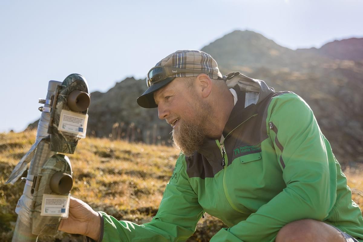 Fotograf Alexander Tempel fotografiert zufriedene Menschen in den Alpen Fotograf Alexander Tempel fotografiert zufriedene Menschen in den Alpen