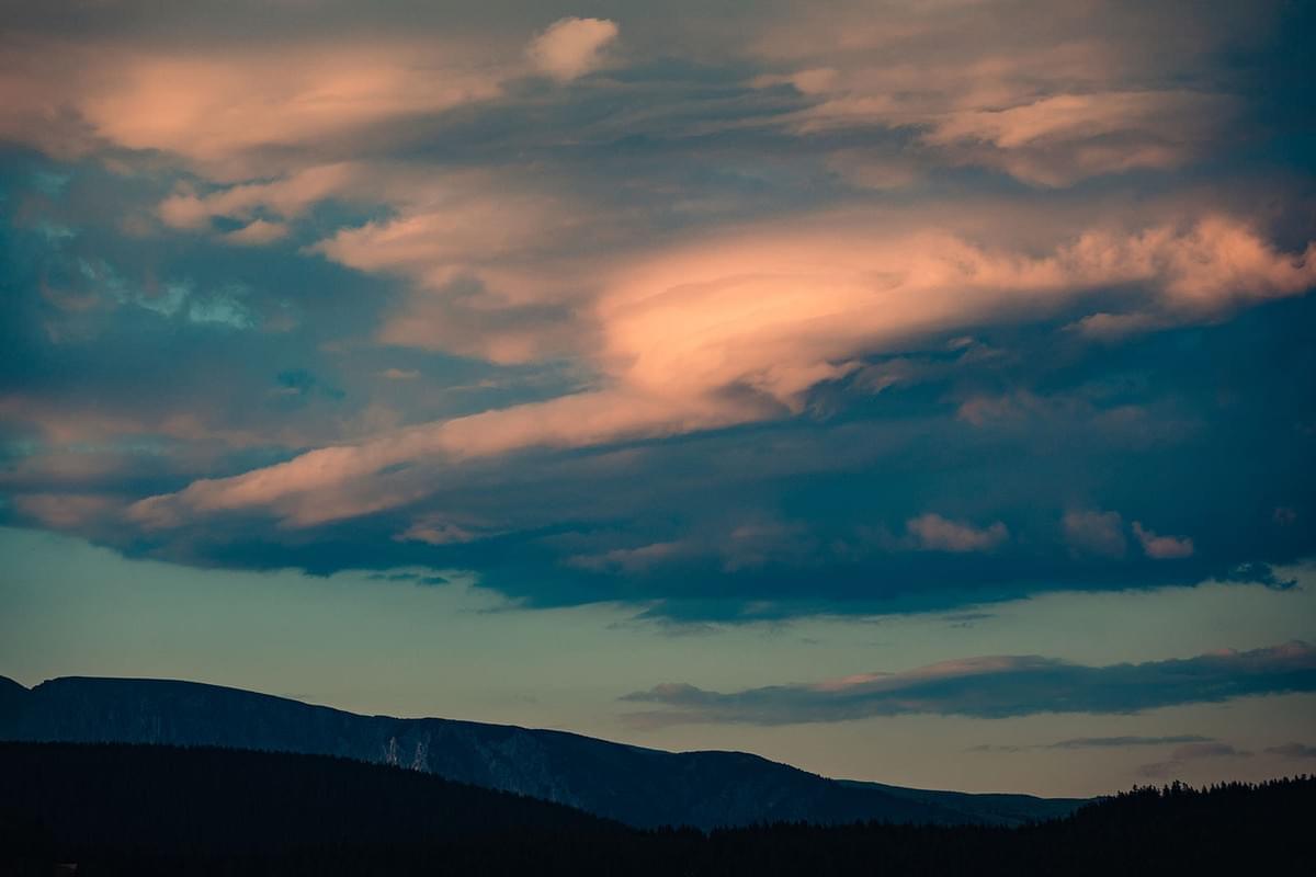 Hamburg Fotograf Alexander Tempel reist durch die Alpen auf der Suche nach zufriedenen Menschen Hamburg Fotograf Alexander Tempel reist durch die Alpen auf der Suche nach zufriedenen Menschen