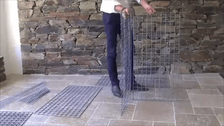Stand 2 x 1000x500 panels at a 90 degree angle. Stand 2 x 1000x500 panels at a 90 degree angle.