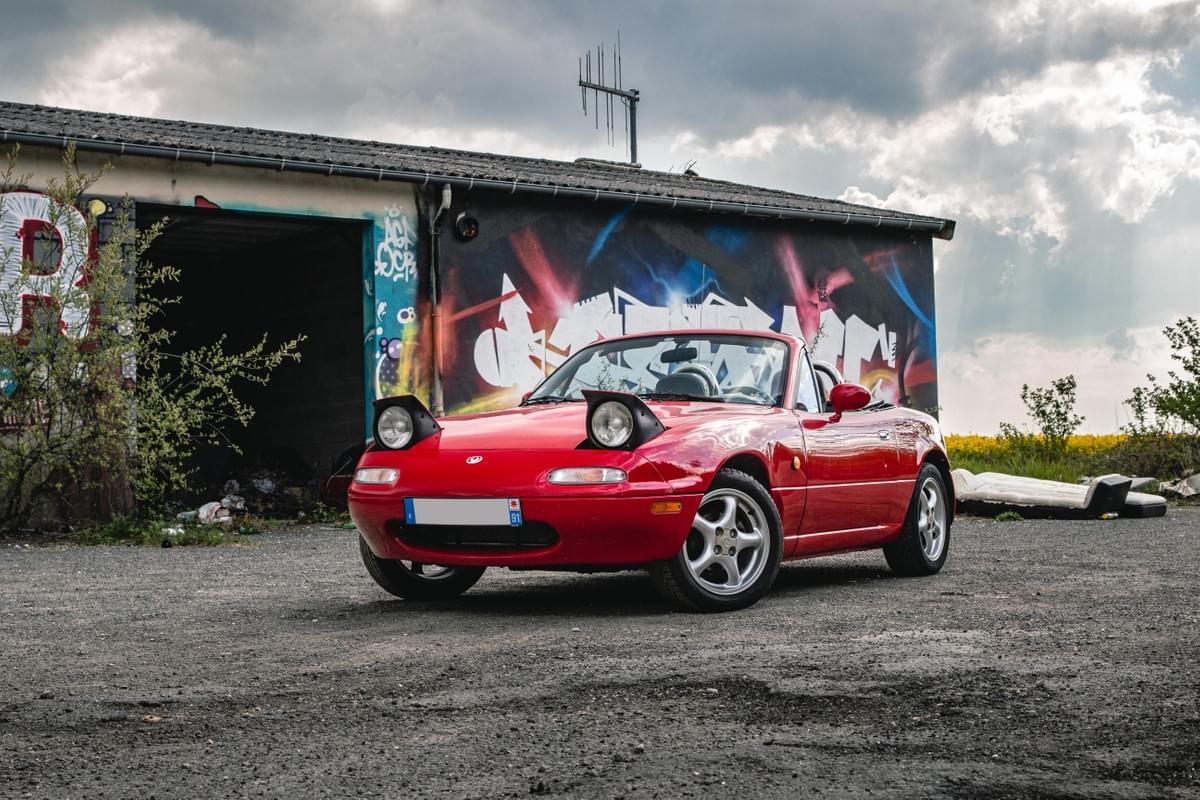 Mazda MX-5 cabriolet rouge Mazda MX-5 cabriolet rouge