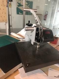 la machine pour imprimer les T Shirts la machine pour imprimer les T Shirts