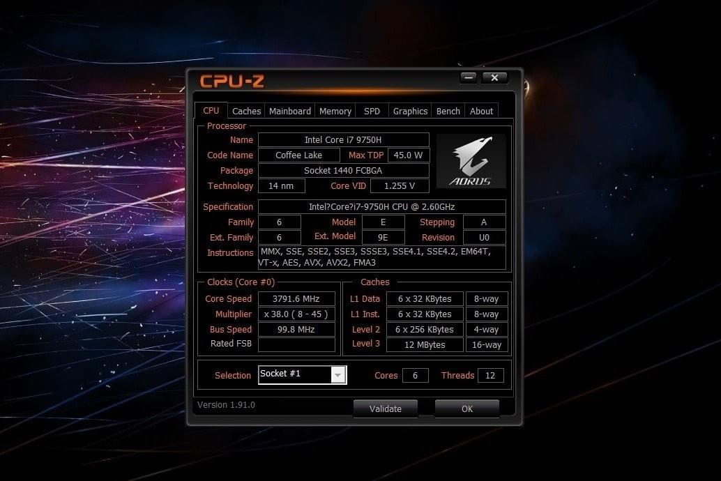 處理器為中高階筆電常見的Intel Core i7-9750H。 彭子豪/攝影 處理器為中高階筆電常見的Intel Core i7-9750H。 彭子豪/攝影