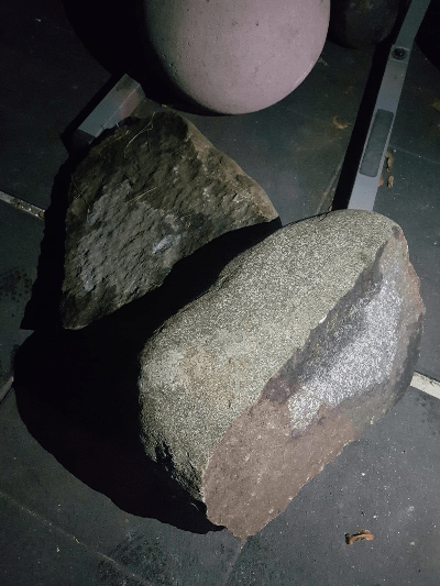Wallace Putting Stone Wallace Putting Stone