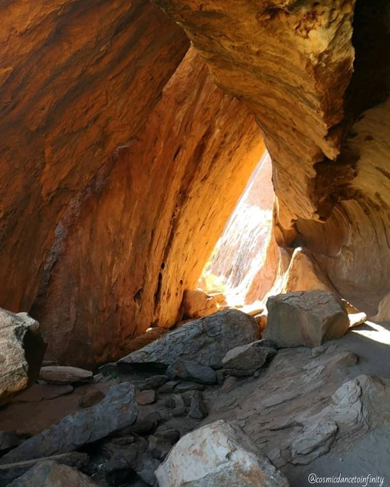 Cave of Life, Mala Puta Uluru Cave of Life, Mala Puta Uluru
