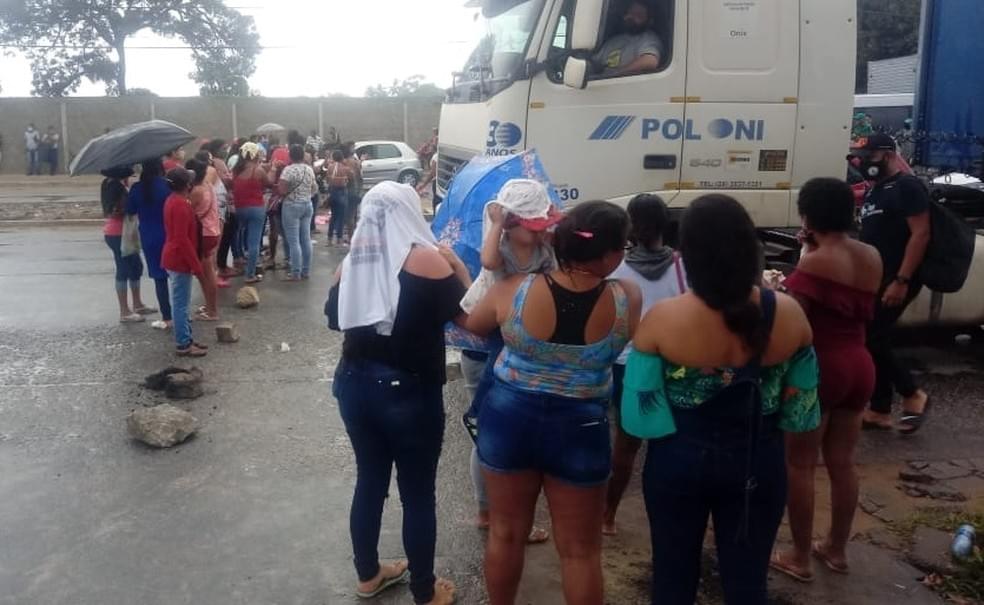 Familiares protestam em Maceió. Familiares protestam em Maceió.