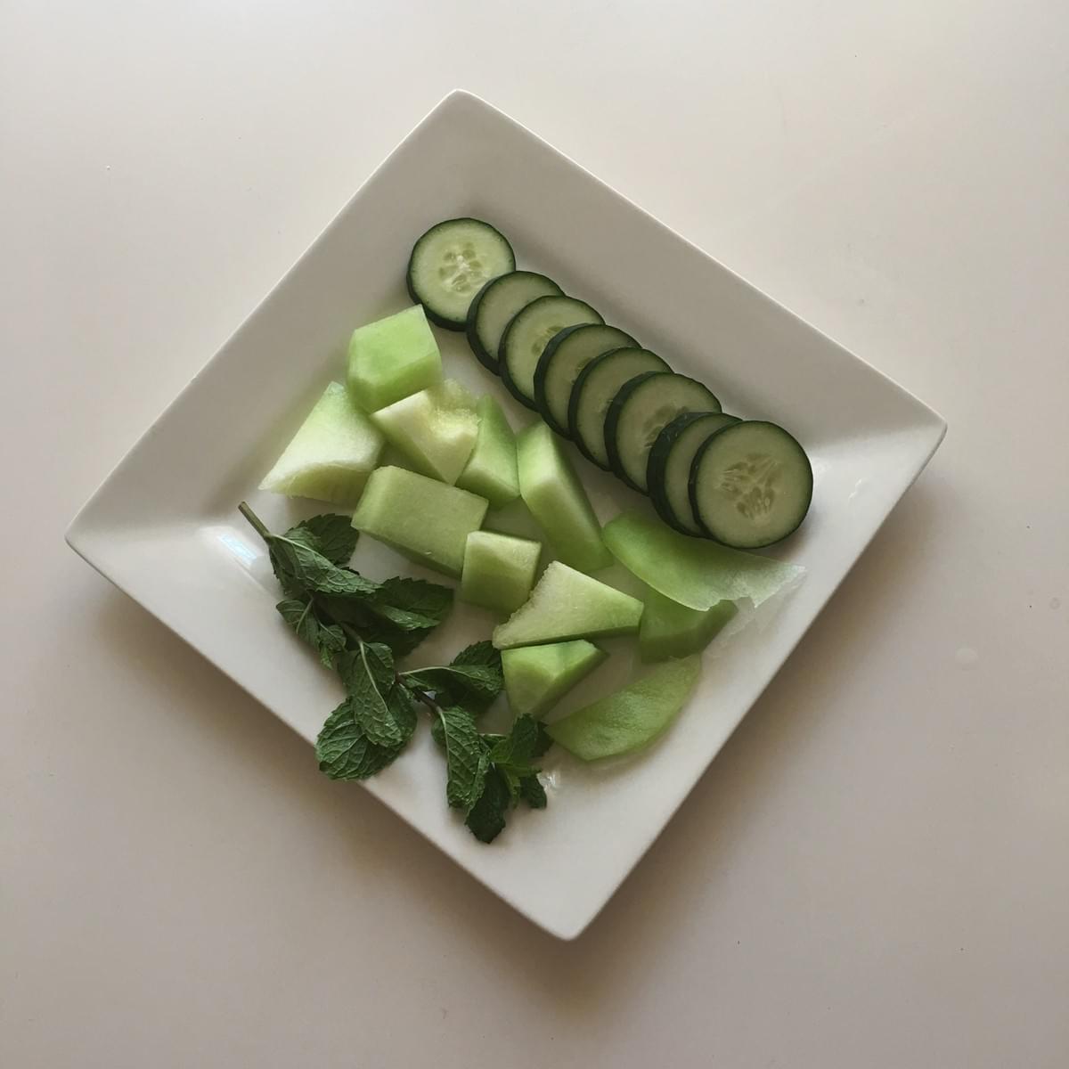 Use combinations like honeydew, mint, and cucumber to flavor your water. Use combinations like honeydew, mint, and cucumber to flavor your water.