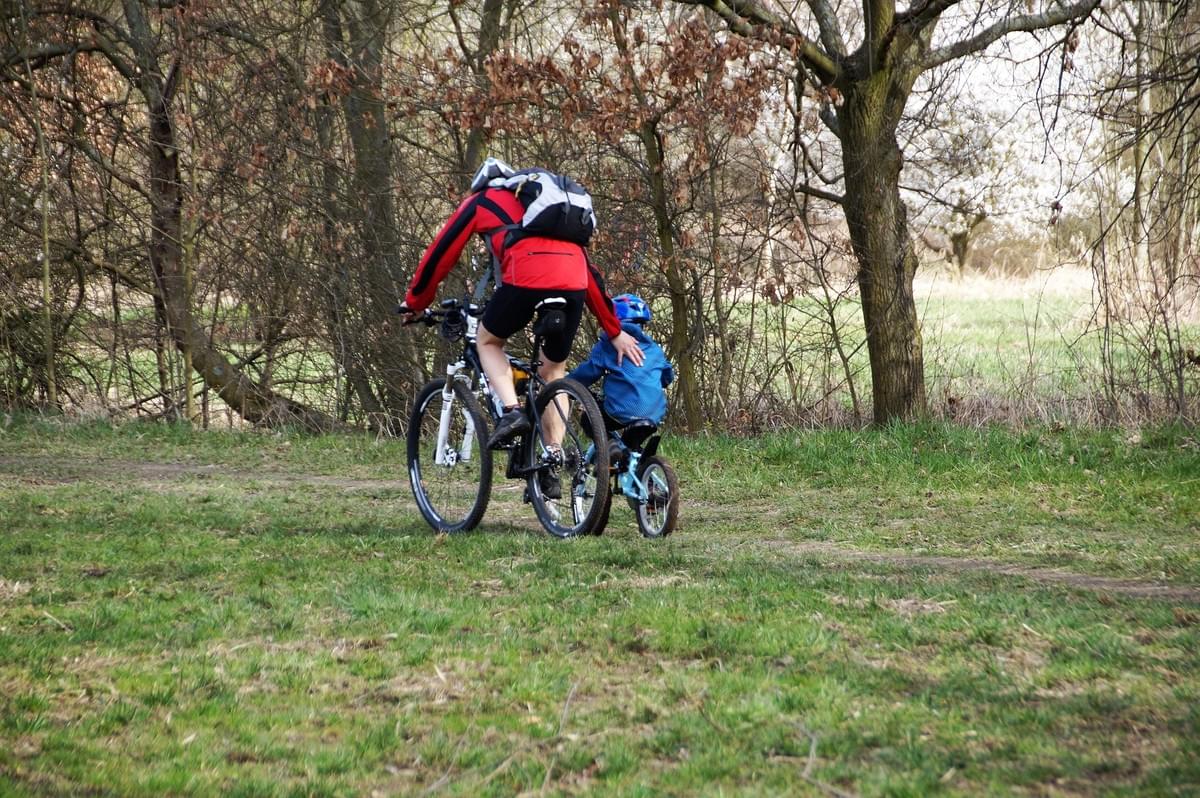 自転車ウェア バックパック 自転車ウェア バックパック