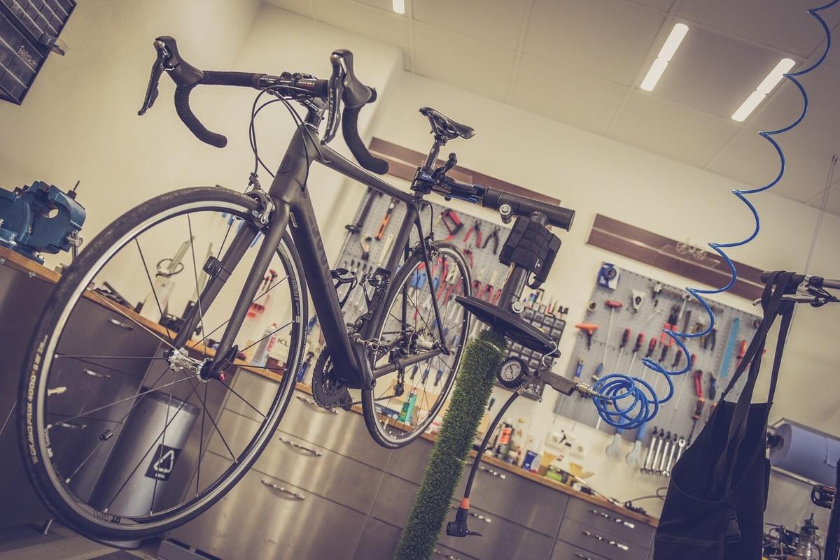 自転車のメンテナンスを行いましょう。 自転車のメンテナンスを行いましょう。