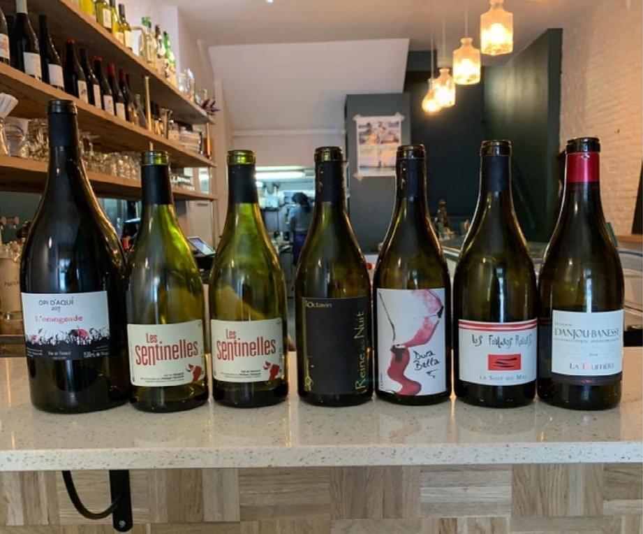 le présentoir rue Pierre Mauroy Lille Top 10 des meilleurs bars à vin de Lille le présentoir rue Pierre Mauroy Lille Top 10 des meilleurs bars à vin de Lille