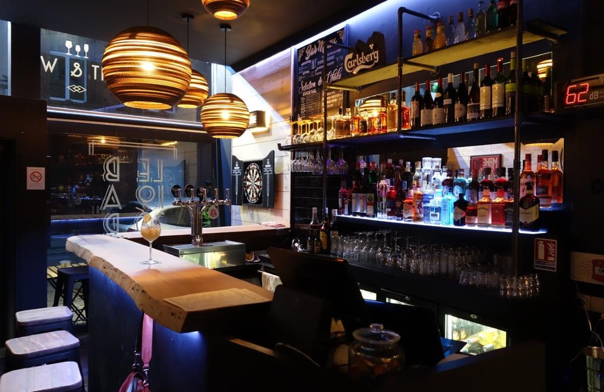 Le 1920, 80 ter rue Saint-André à Lille, Top 10 des meilleurs bars pour écouter de la musique live à Lille Le 1920, 80 ter rue Saint-André à Lille, Top 10 des meilleurs bars pour écouter de la musique live à Lille