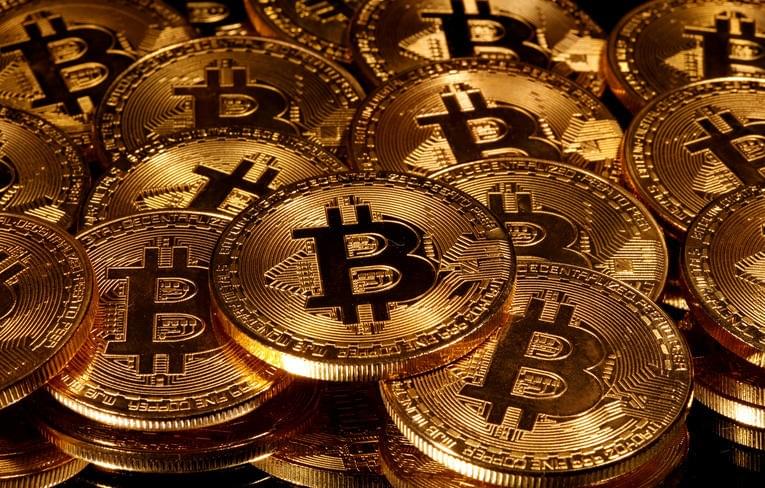 لقد احتضن الوطن العربي العملة الرقمية وبدأت العديد من الحكومات في الشرق الأوسط في التعاون مع الشركات المالية لإصدار عملات رقمية خاصة بها. بالإضافة إلى ذلك ، بدأ عدد كبير من عمليات تبادل العملات المشفرة والشركات المشاركة في عروض العملات الرقمية في جميع أنحاء الوطن العربي ، بما في ذلك مصر. لقد احتضن الوطن العربي العملة الرقمية وبدأت العديد من الحكومات في الشرق الأوسط في التعاون مع الشركات المالية لإصدار عملات رقمية خاصة بها. بالإضافة إلى ذلك ، بدأ عدد كبير من عمليات تبادل العملات المشفرة والشركات المشاركة في عروض العملات الرقمية في جميع أنحاء الوطن العربي ، بما في ذلك مصر.