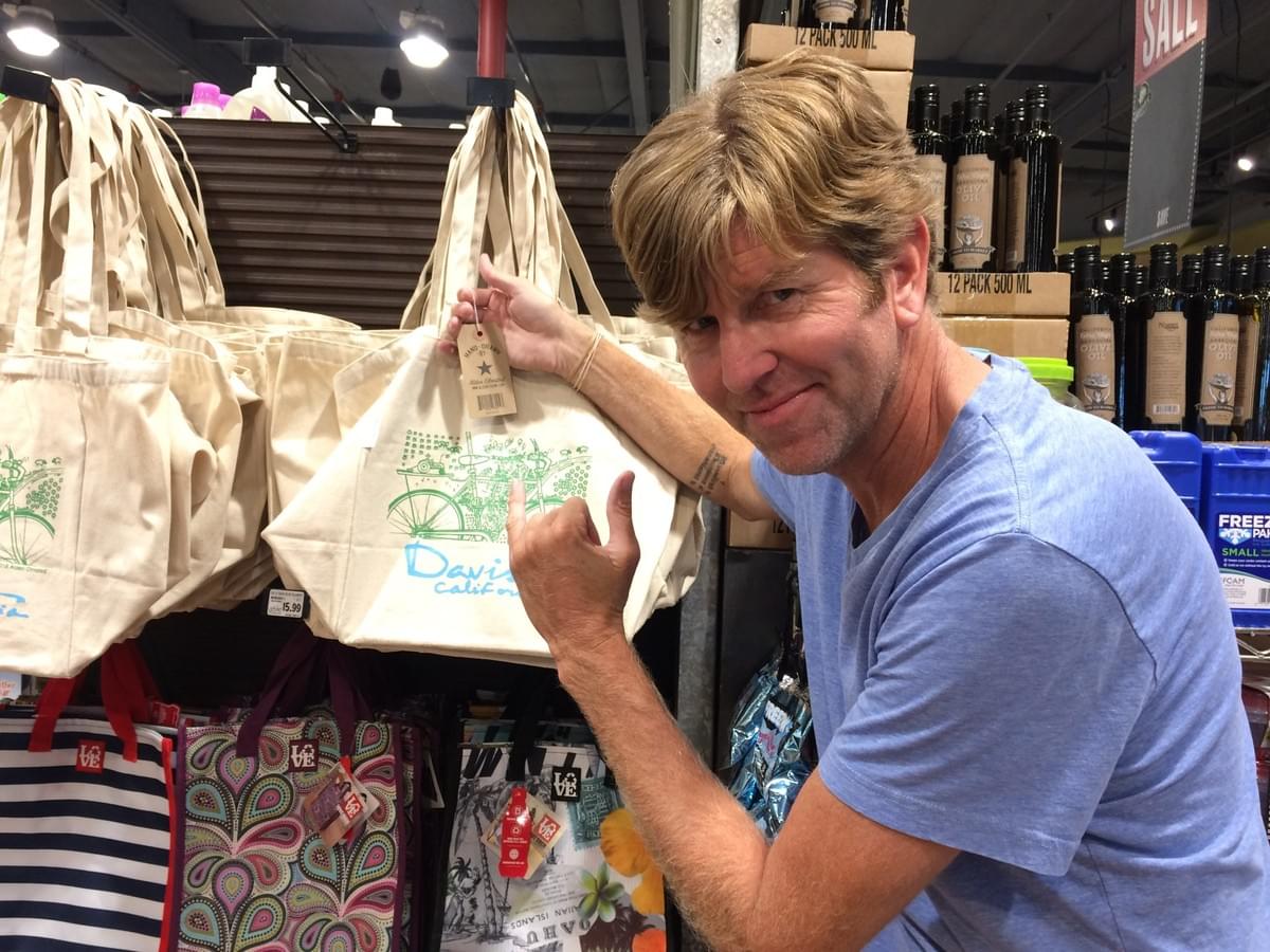 Davis Cotton tote bag for sale at Nugget Markets Covell Blvd. Davis, CA ©2018 Alden Olmsted Davis Cotton tote bag for sale at Nugget Markets Covell Blvd. Davis, CA ©2018 Alden Olmsted
