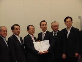 ILC議連 ILC議連