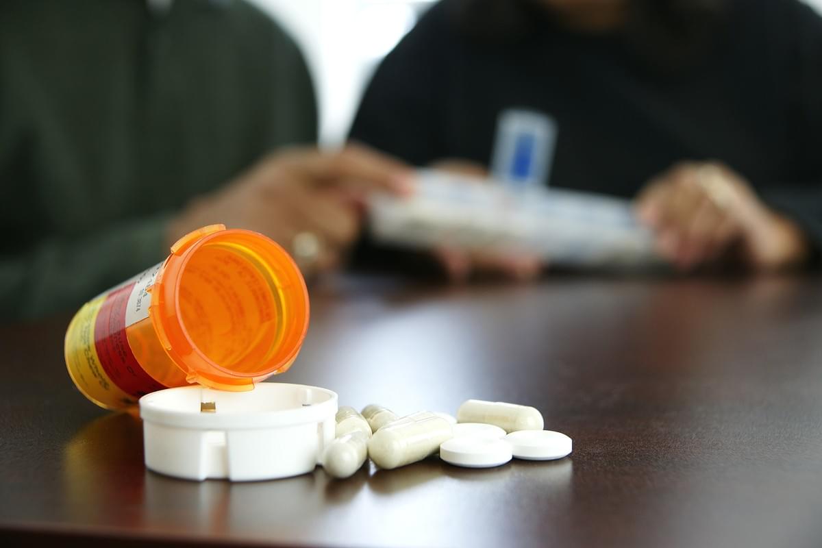 Caregiver: Seniors and Medication Safety Caregiver: Seniors and Medication Safety