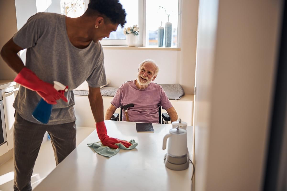 Caregiver in Fairfax, VA: Help With Chores Caregiver in Fairfax, VA: Help With Chores