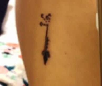 Kara's tattoo on her side (sorry so blurry) Kara's tattoo on her side (sorry so blurry)