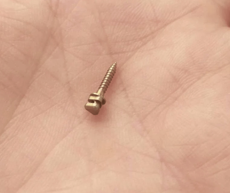 surgery Gr5 titanium screws supplier China,medical bone screw price America good quality surgery Gr5 titanium screws supplier China,medical bone screw price America good quality
