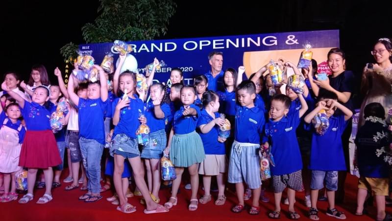 Blue Diamond English Center Blue Diamond English Center