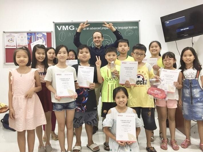 Trung tâm Anh ngữ Việt Mỹ (VMG) Trung tâm Anh ngữ Việt Mỹ (VMG)