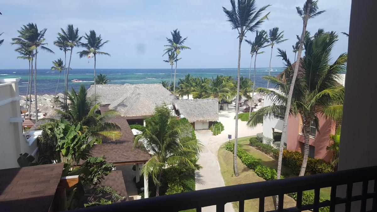 Secrets Royal Beach Secrets Royal Beach
