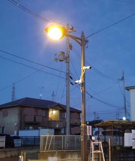 街頭防犯カメラの定期点検:レコーダー動作確認・タイマー再設定・カメラレンズの清掃 街頭防犯カメラの定期点検:レコーダー動作確認・タイマー再設定・カメラレンズの清掃