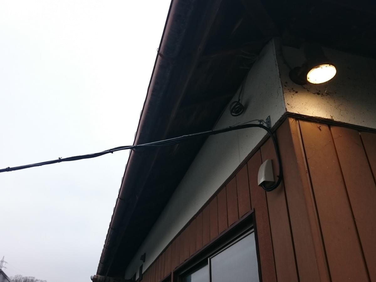 防犯カメラケーブルは架空配線|宮城県仙台市 防犯カメラケーブルは架空配線|宮城県仙台市