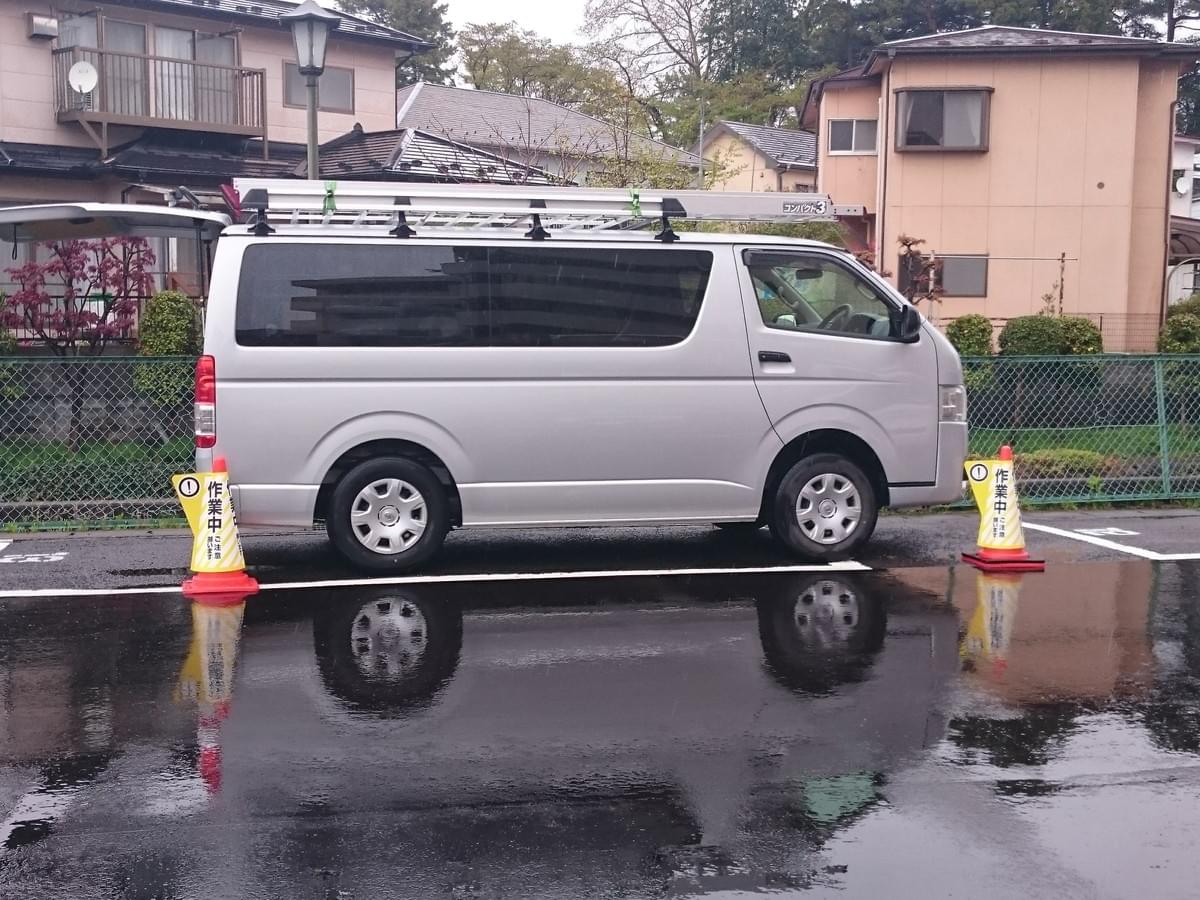 防犯カメラ工事中は駐車場のトラブル無いように万全の対策・工事中の貼り紙等々で入居者対策 防犯カメラ工事中は駐車場のトラブル無いように万全の対策・工事中の貼り紙等々で入居者対策