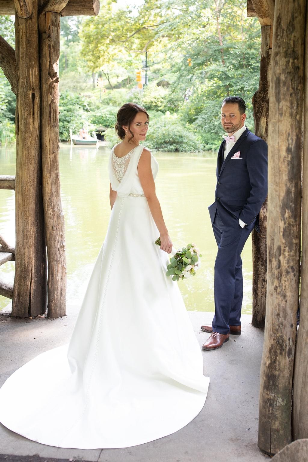 Elopement photo / Elopement Central Park / New York Elopement photographer Elopement photo / Elopement Central Park / New York Elopement photographer