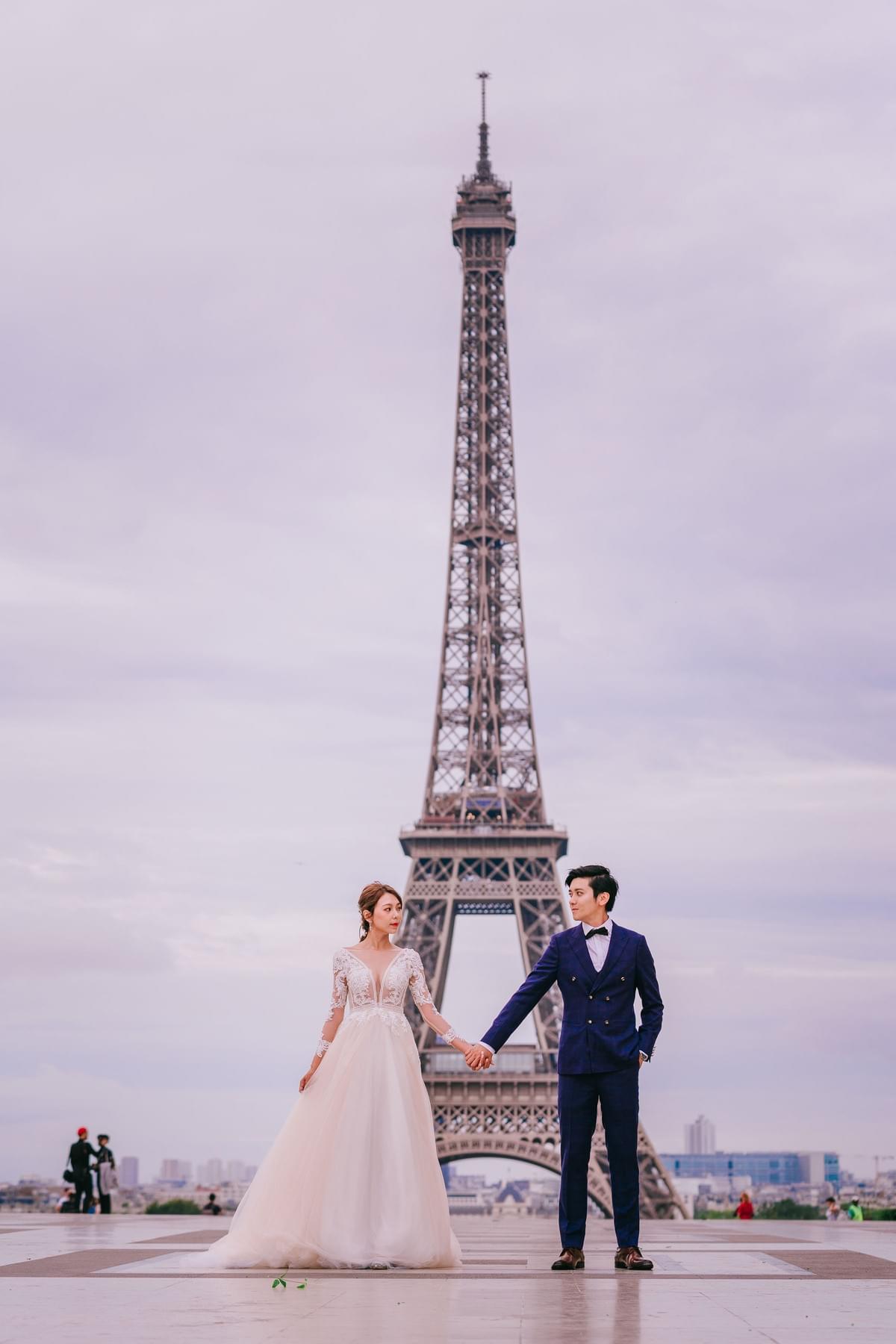 巴黎旅拍婚紗 / 羅浮宮 / Eiffel Tower / Paris photographer / Paris pre-wedding 巴黎旅拍婚紗 / 羅浮宮 / Eiffel Tower / Paris photographer / Paris pre-wedding