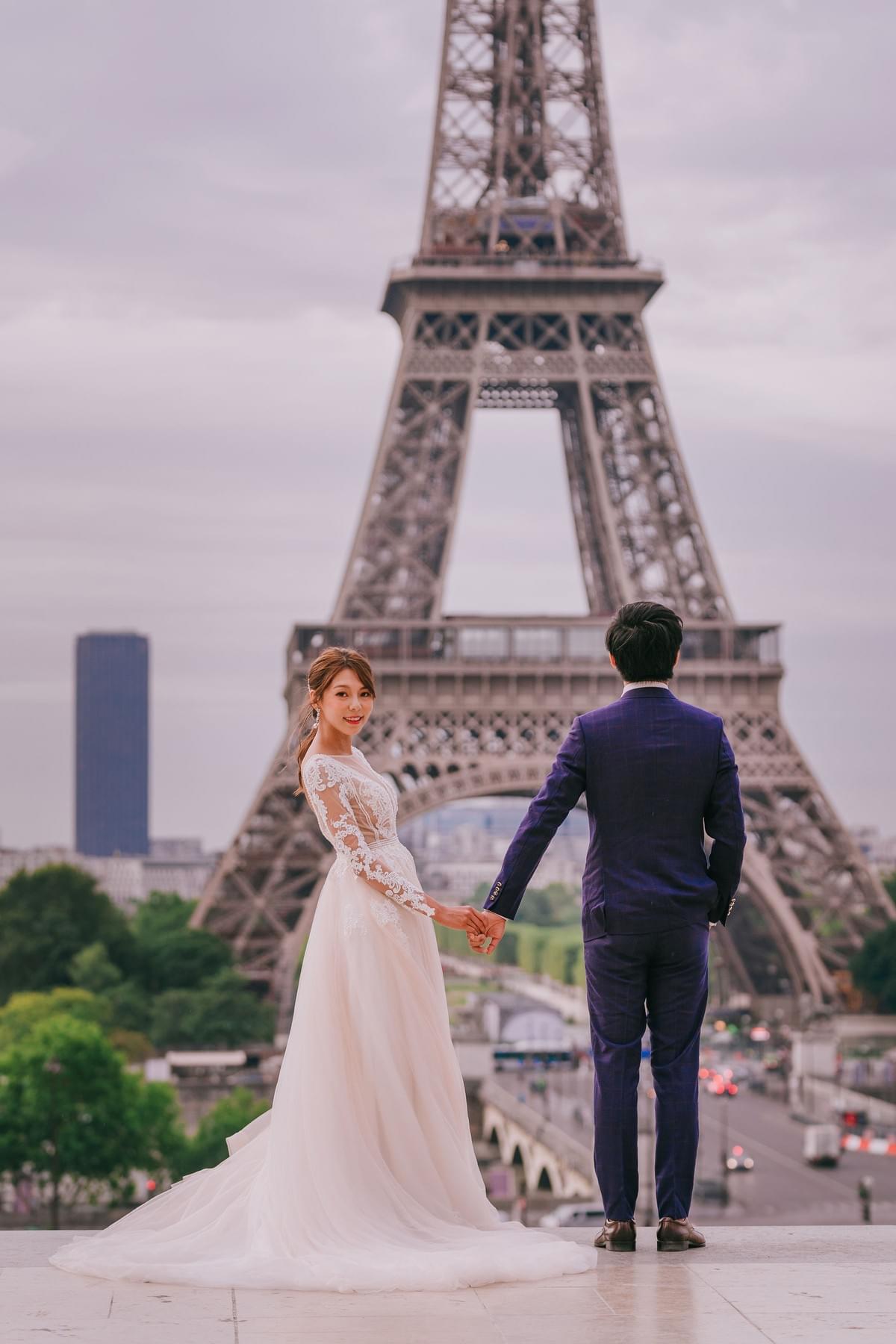 巴黎旅拍婚纱 / 罗浮宫 / 艾非尔铁塔婚纱照 / Paris / Paris Prewedding / vacationphotographer 巴黎旅拍婚纱 / 罗浮宫 / 艾非尔铁塔婚纱照 / Paris / Paris Prewedding / vacationphotographer