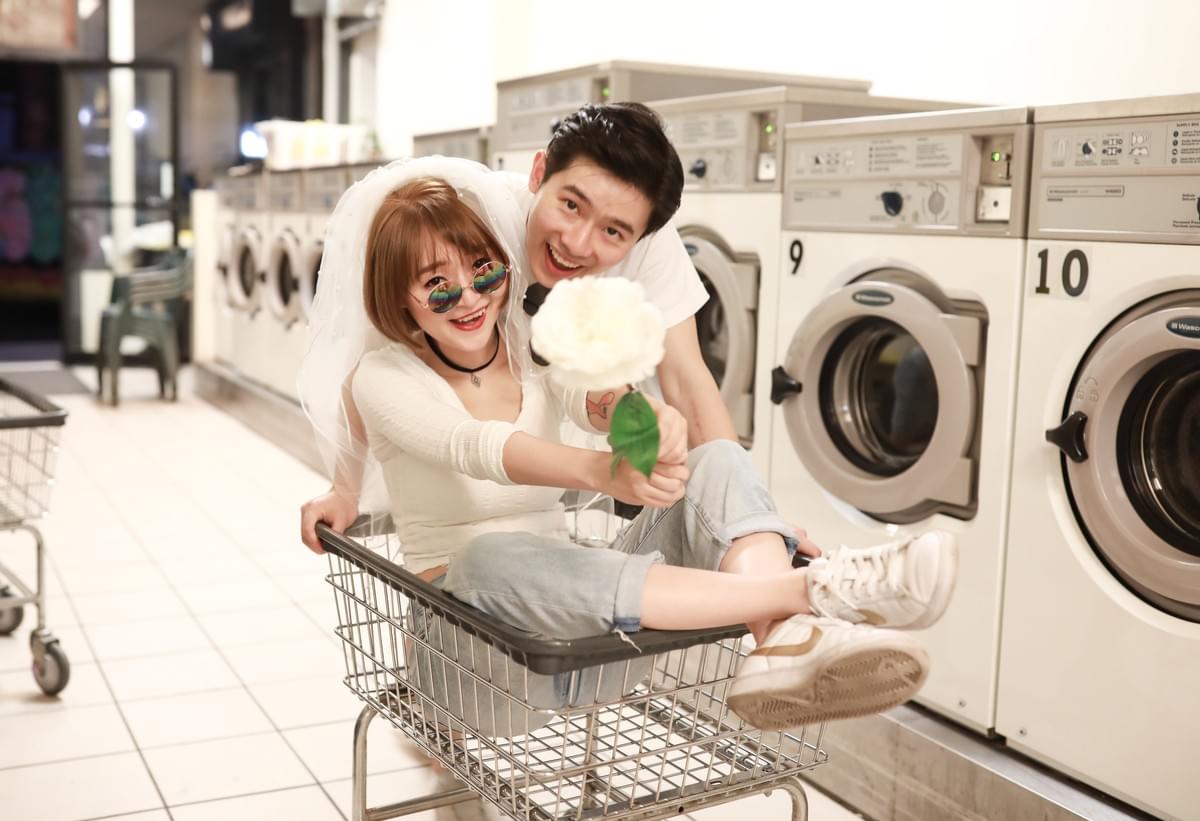旅拍婚纱 / pre-wedding / 海外婚纱拍摄 / 纽约摄影师 / New York Photographer / wedding photographer / laundry room 旅拍婚纱 / pre-wedding / 海外婚纱拍摄 / 纽约摄影师 / New York Photographer / wedding photographer / laundry room