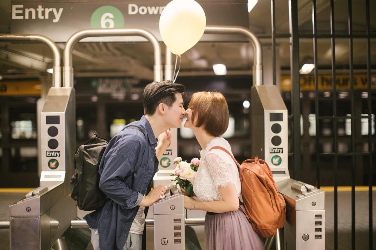旅拍婚纱 / pre-wedding / 海外婚纱拍摄 / 纽约摄影师 / New York Photographer / wedding photographer / NYC Subway 旅拍婚纱 / pre-wedding / 海外婚纱拍摄 / 纽约摄影师 / New York Photographer / wedding photographer / NYC Subway