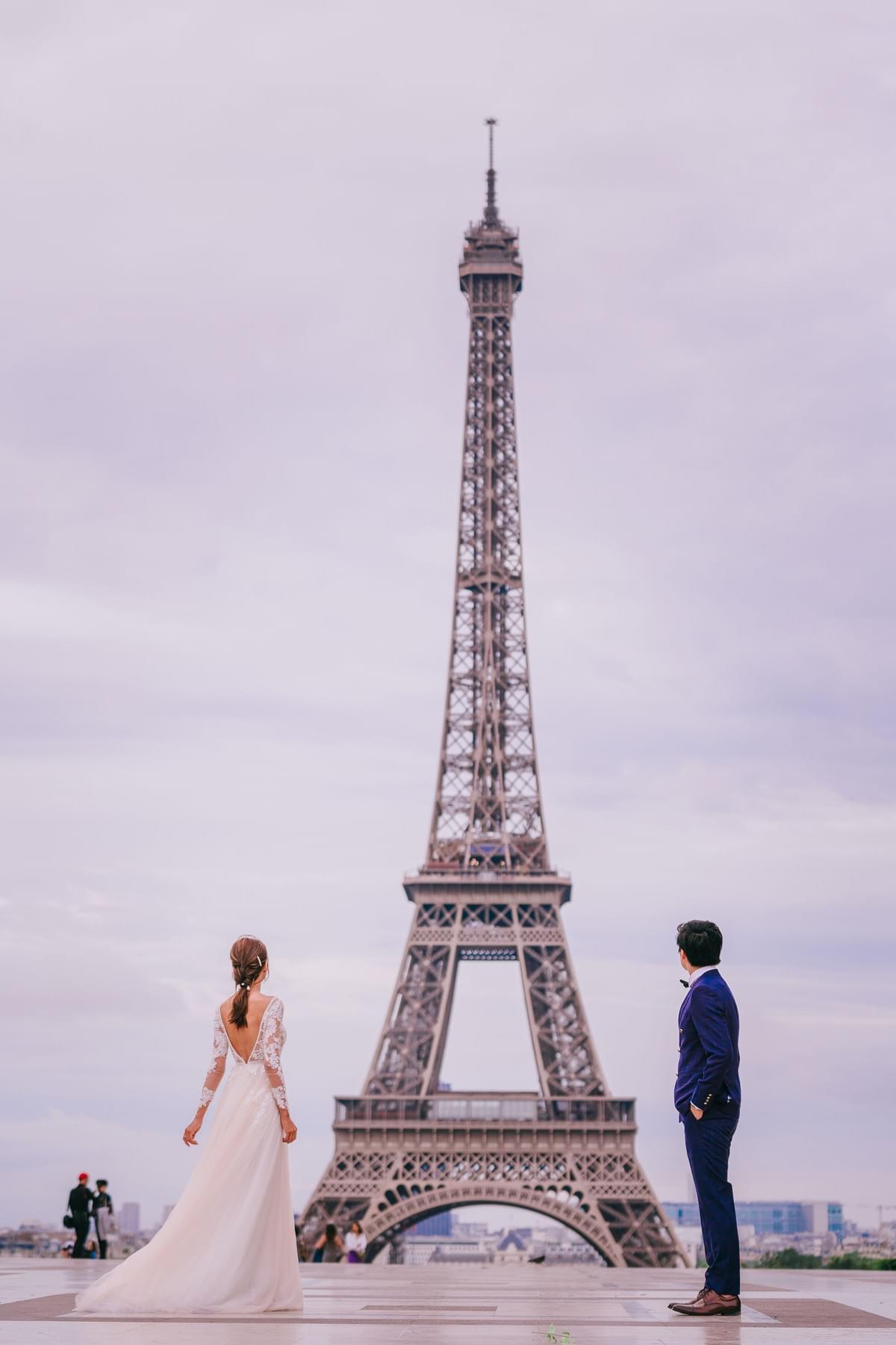 巴黎旅拍婚纱 / 罗浮宫 / 艾非尔铁塔婚纱照 / Paris / Paris Prewedding / vacationphotographer 巴黎旅拍婚纱 / 罗浮宫 / 艾非尔铁塔婚纱照 / Paris / Paris Prewedding / vacationphotographer