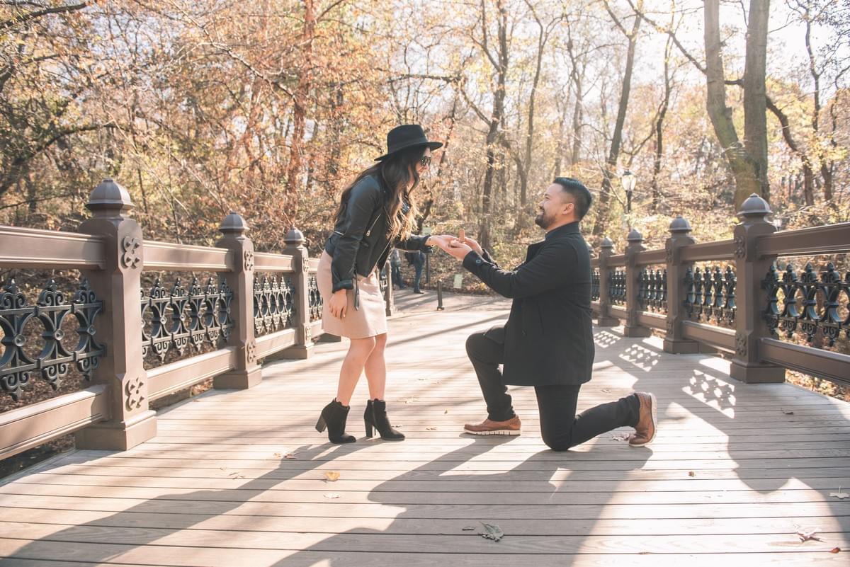 Central Park proposal / 纽约中央公园求婚 / 纽约摄影师 / 求婚成功 / 纽约求婚地点 / Surprise proposal photographer Central Park proposal / 纽约中央公园求婚 / 纽约摄影师 / 求婚成功 / 纽约求婚地点 / Surprise proposal photographer