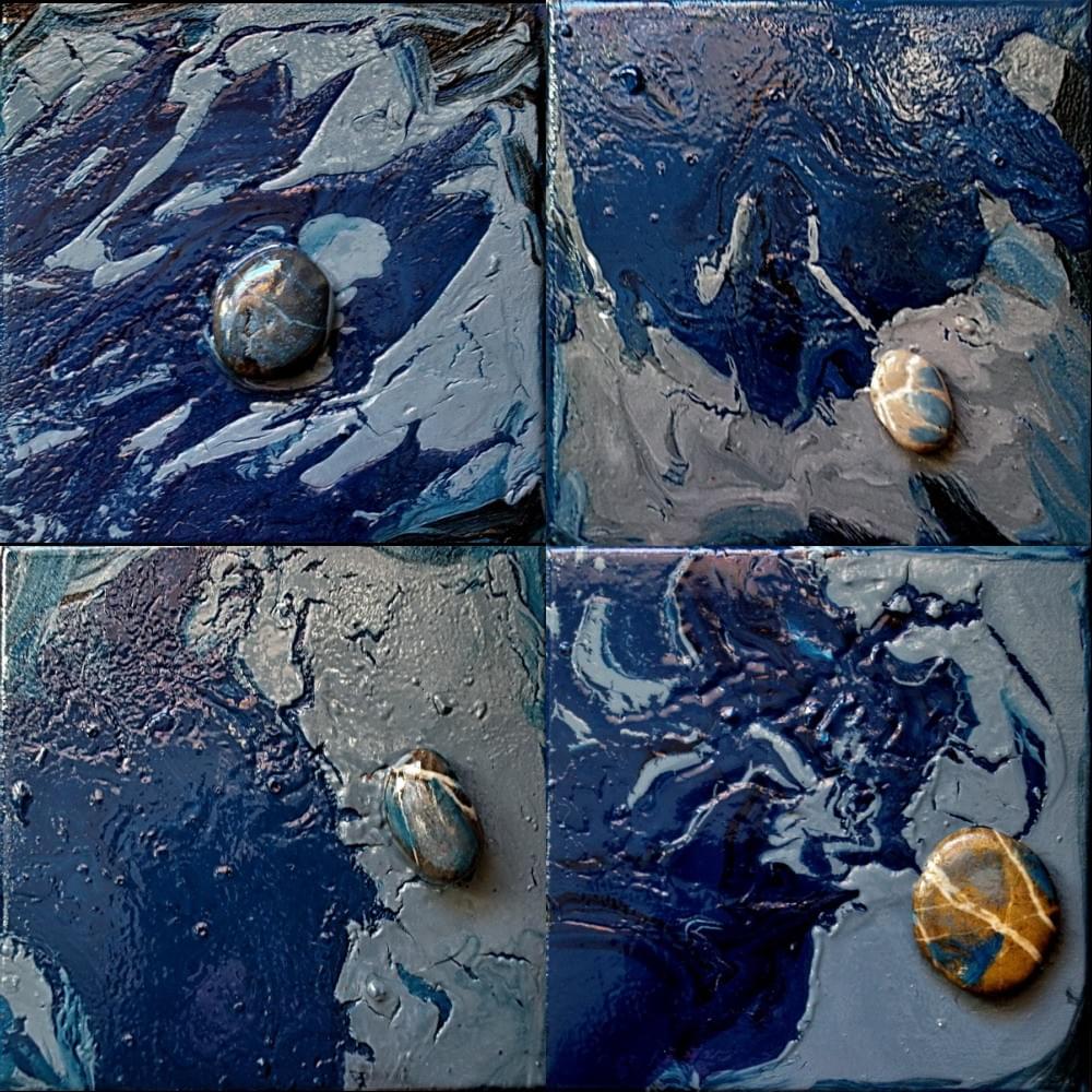 "Mundi". Quadriptyque 4x(20x20cm). Acrylique, pierre sur toile. "Mundi". Quadriptyque 4x(20x20cm). Acrylique, pierre sur toile.