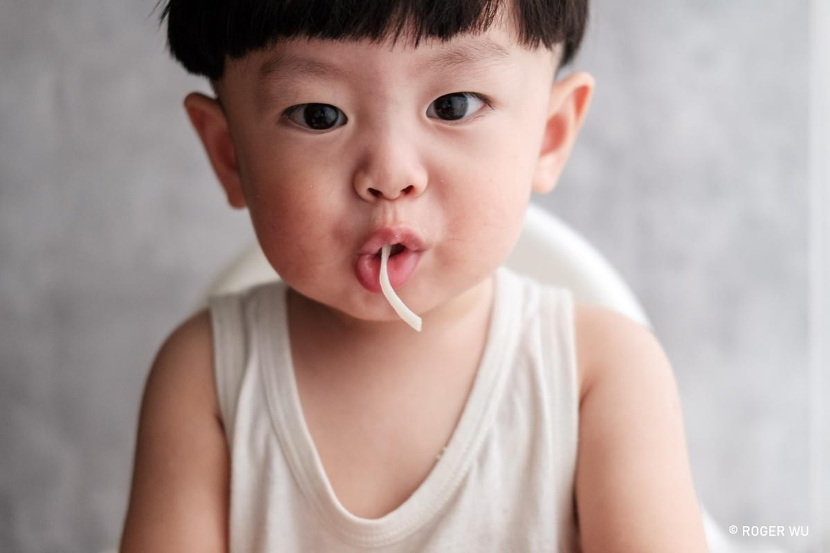 到底是誰在拍照? - Roger Wu 親子 寫真 攝影 全家福照 台中 台北 新竹 到底是誰在拍照? - Roger Wu 親子 寫真 攝影 全家福照 台中 台北 新竹