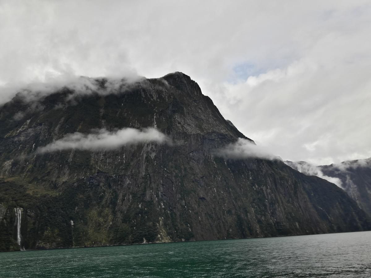 Milford Sound, New Zealand Milford Sound, New Zealand