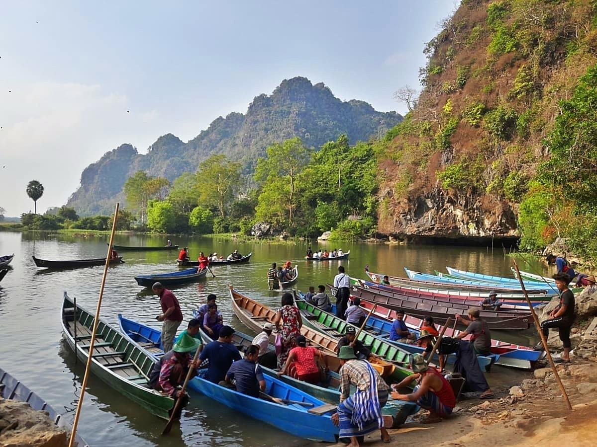 Boat Ride Behind Sadan cave, Hpa An Myanmar Boat Ride Behind Sadan cave, Hpa An Myanmar