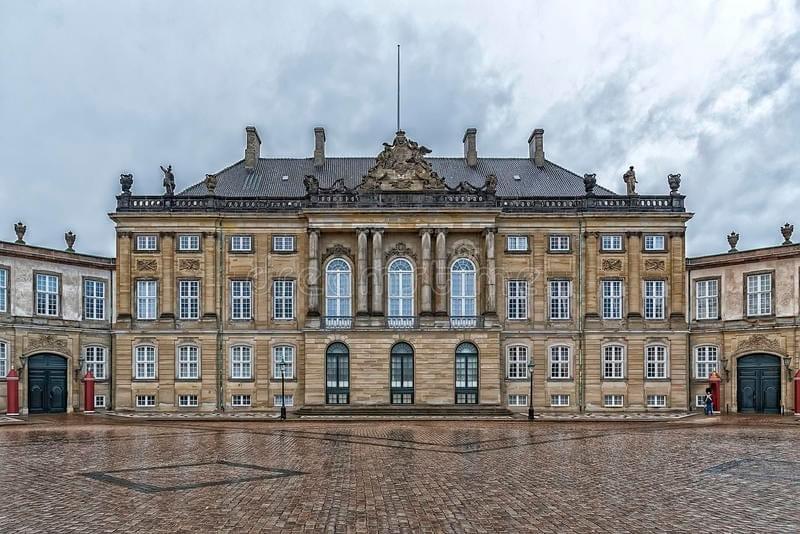 Explore Copenhagen in 24 Hours - Amalienborg Palace Explore Copenhagen in 24 Hours - Amalienborg Palace