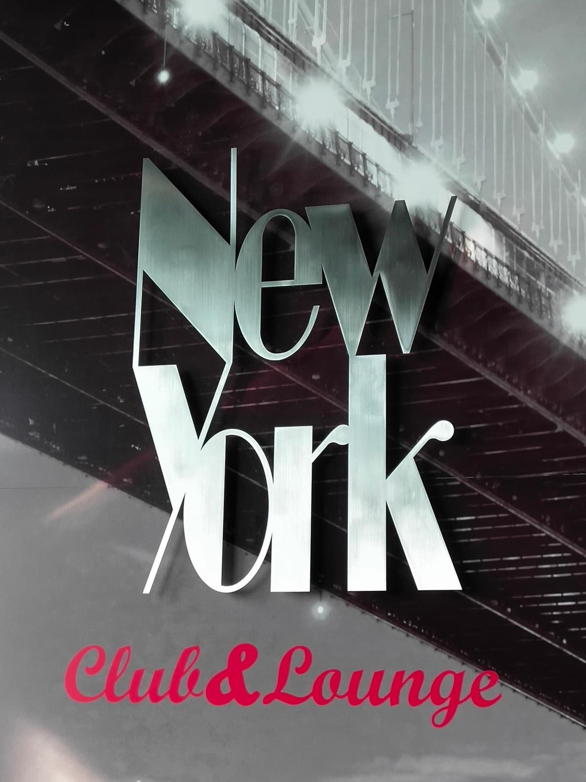 New York Club and Lounge at Silka Line on 13th Deck New York Club and Lounge at Silka Line on 13th Deck