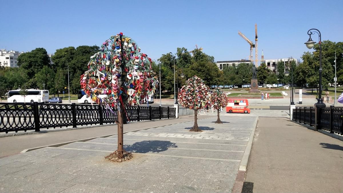 Trees at Love Bridge - Visit Moscow in 2 Days Trees at Love Bridge - Visit Moscow in 2 Days