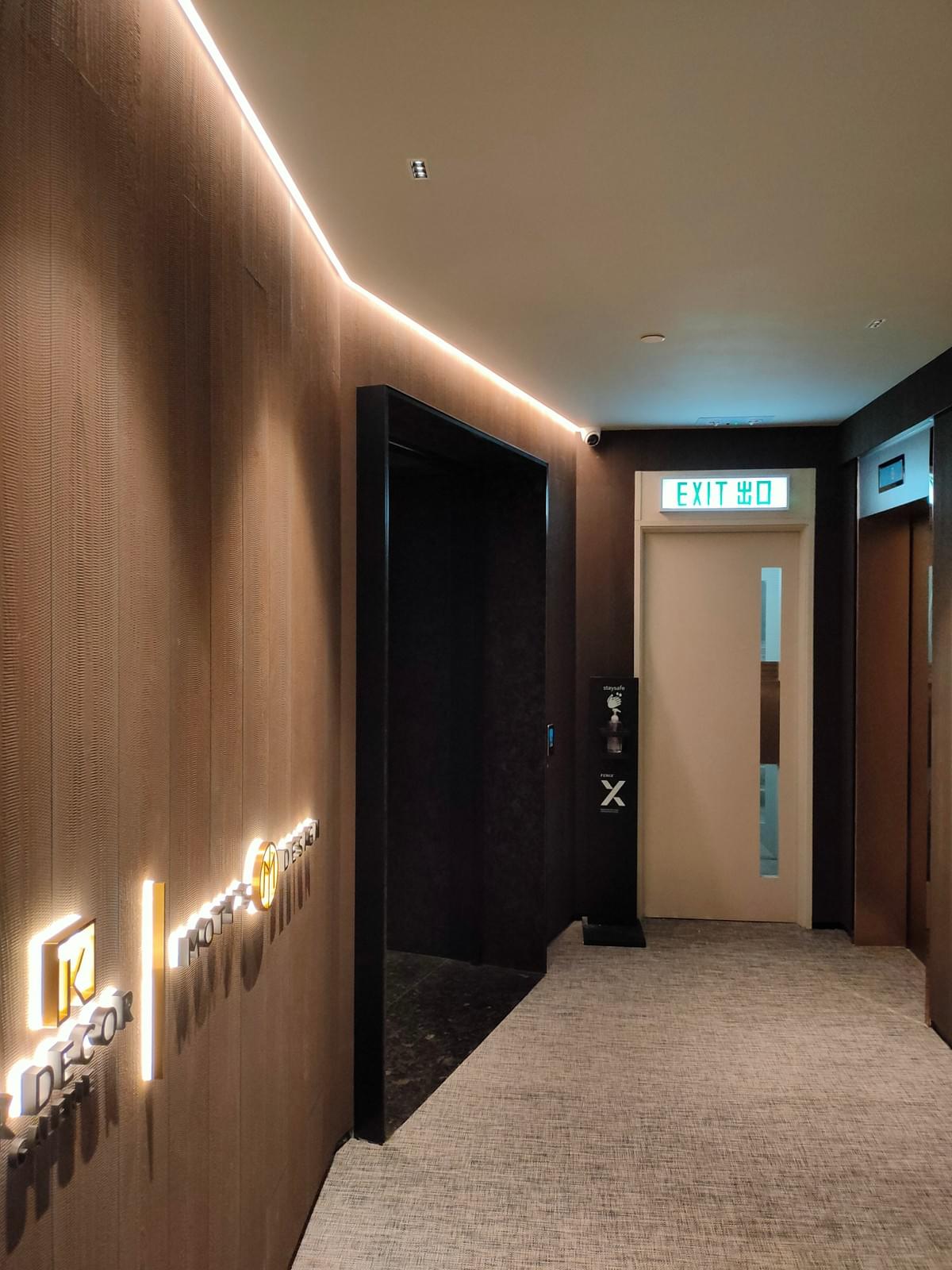 提供一站式cctv拉線到位,打水晶頭,接駁及延長電源線,set cam及最後調試鏡頭等服務 提供一站式cctv拉線到位,打水晶頭,接駁及延長電源線,set cam及最後調試鏡頭等服務