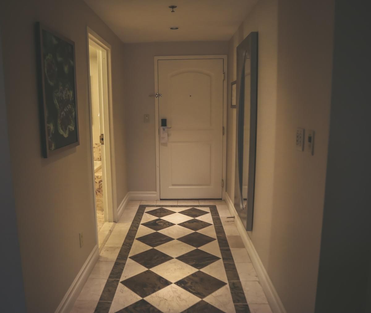 Bellagio hotel and resort design hotel rooms front door hallway Bellagio hotel and resort design hotel rooms front door hallway